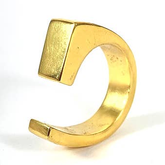 Abstrakter großer Ring für den Großhandel von Dora kapousouzi Jewellery