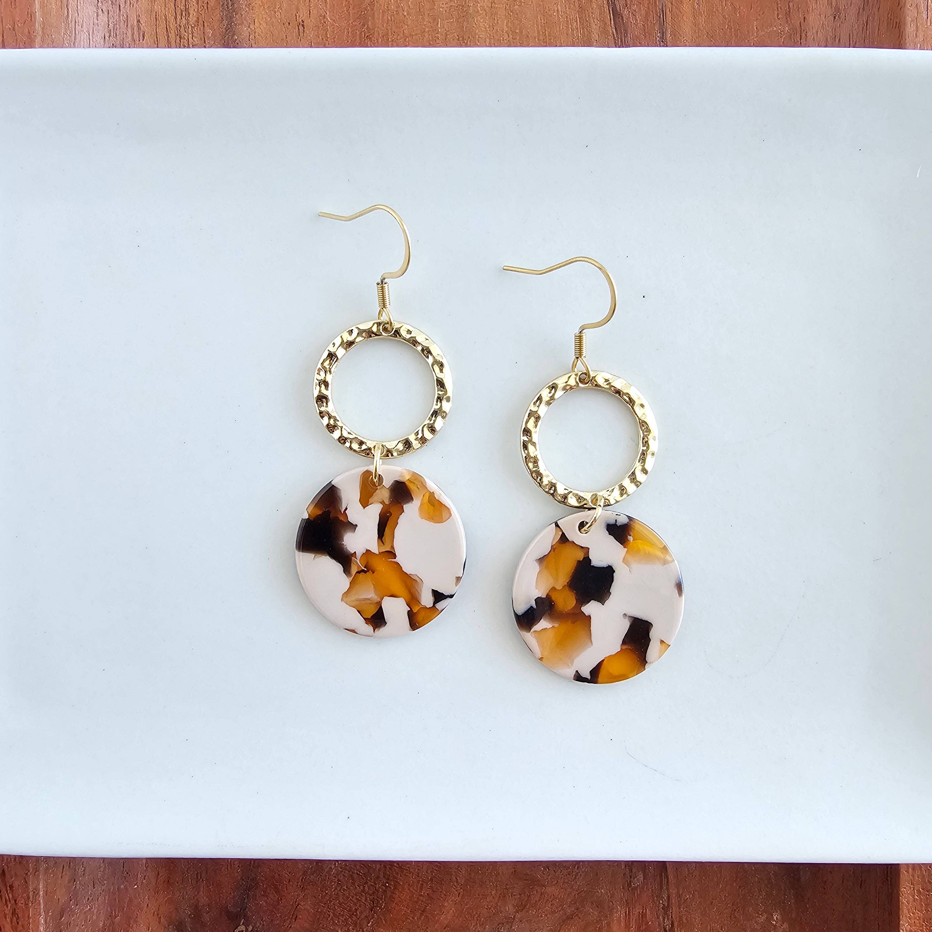 Spiffy & Splendid - Vente Boucles d'oreilles pendantes - Boucles d'oreilles Rylee - Latte Caramel // Bijoux, Automne