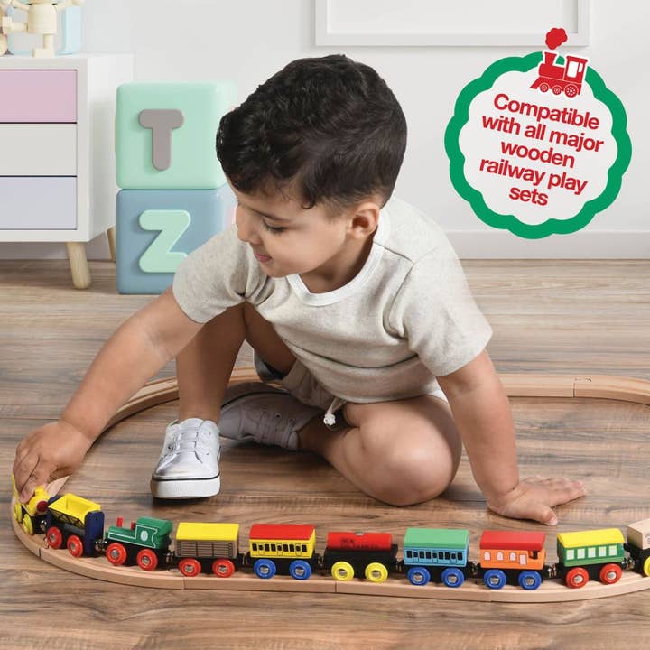 Play22 - Vendita all'ingrosso Set di giocattoli - Bambini - "Set di Treni in Legno 12 Pezzi - Motrici Magnetiche e Giocattoli"