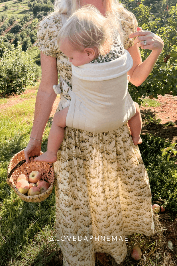 Solly Baby - Wholesale Baby Carrier - Oat Heritage Dot Buckle Carrier7