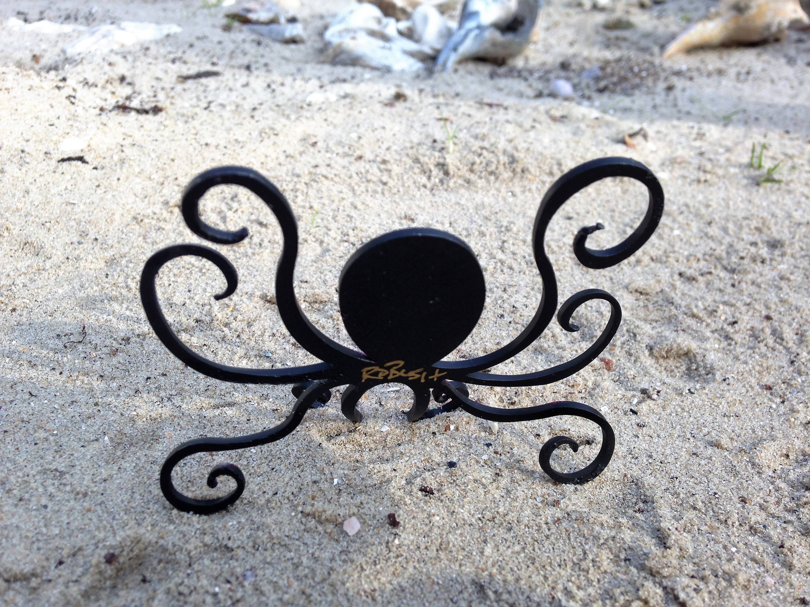 Octopus Adventure by Rebecca Duffy Bush – Großhandel Skulptur – Oktopus - handbemalte Skulptur in 3 Größen und 9 Farben8