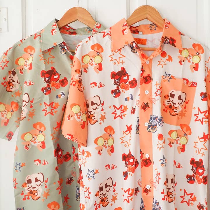 T-SHIRT BOUTONNÉ ANIMAL CROSSING pour la vente par KOHI & ANDIE