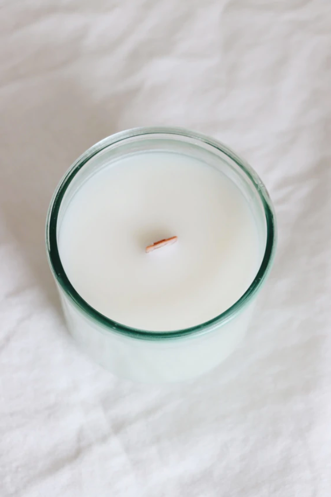 6pm Candle Co. – Großhandel Kerze im Glas / gefüllte Kerze – Palo Santo + Salbei - 10oz Sojakerzen2