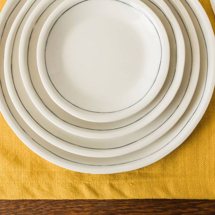 Dessert Fad - Simple Line Col for engroshandel hos Nicole Aquillano