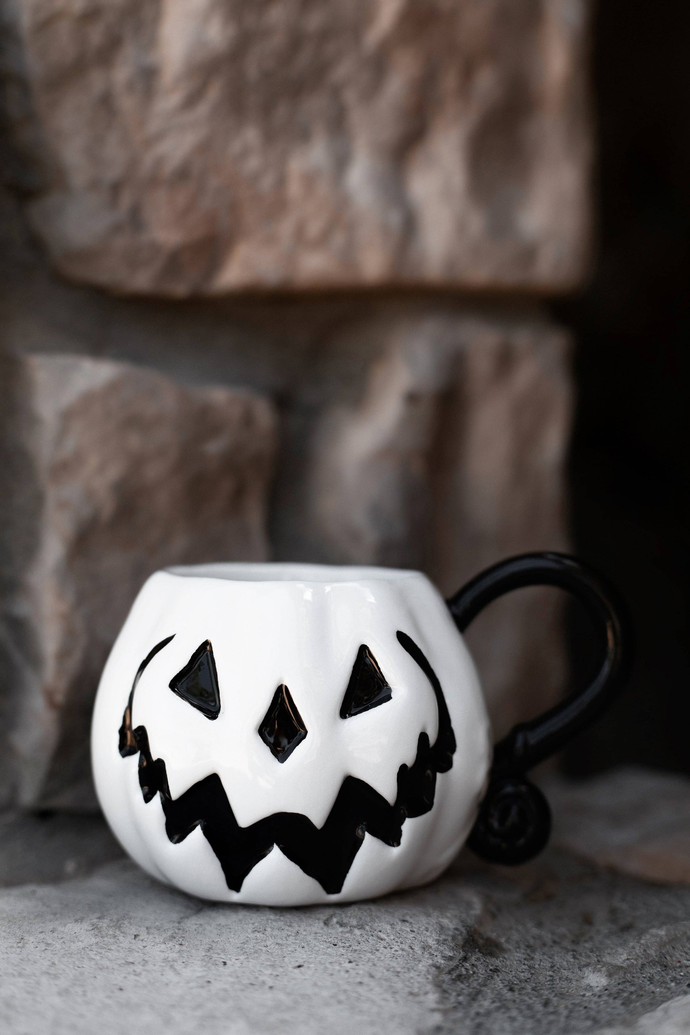 Lively Ghosts - Wholesale Coffee Mug - White Pumpkin | Haunted Hallows Mug20