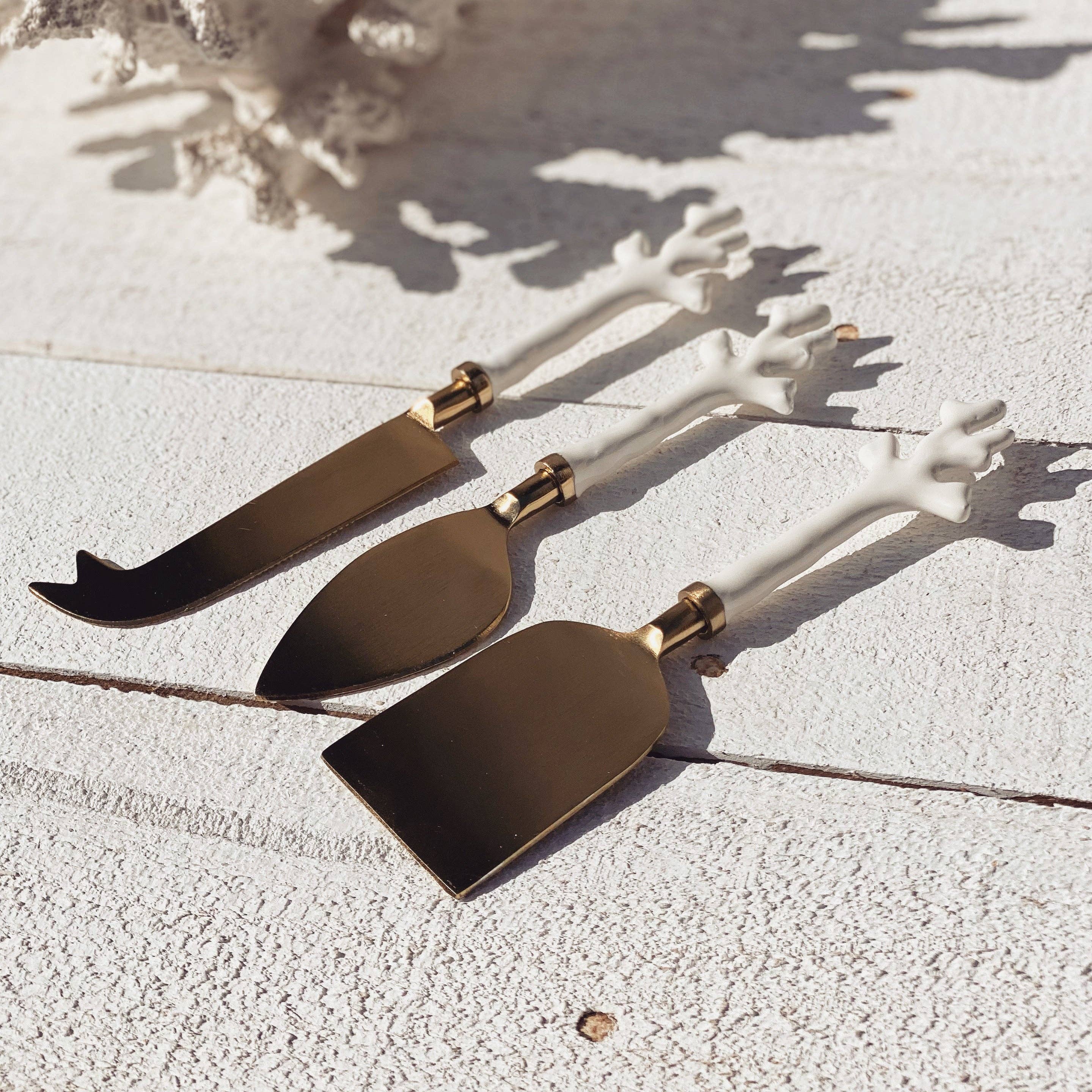 saide. - Vente Couteaux à fromage - couteau à fromage en corail blanc | ensemble1