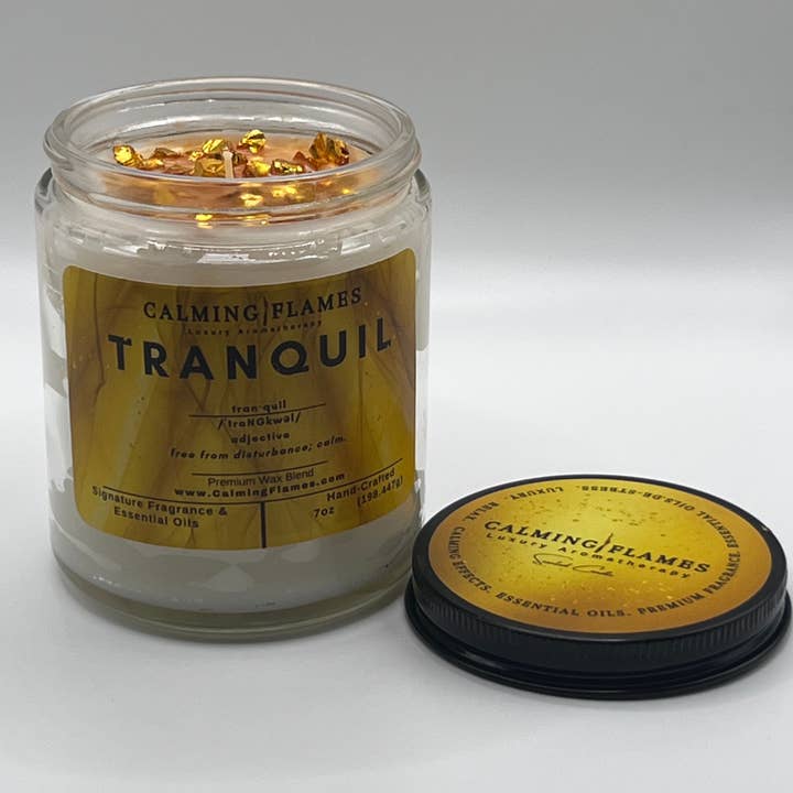 Herbst-Duftkerzen — Lavendel und Zimt „Tranquil“ Aromatherapie-Kerze für den Großhandel von Calming Flames LLC