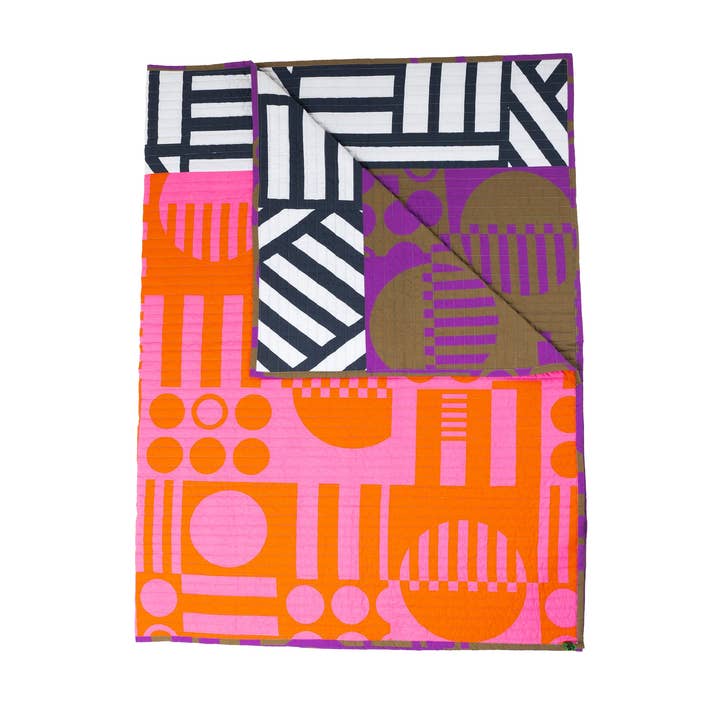 Irregular Sleep Pattern – wholesale Throw blanket – Reversible Quilted Throw in Hot Grape10