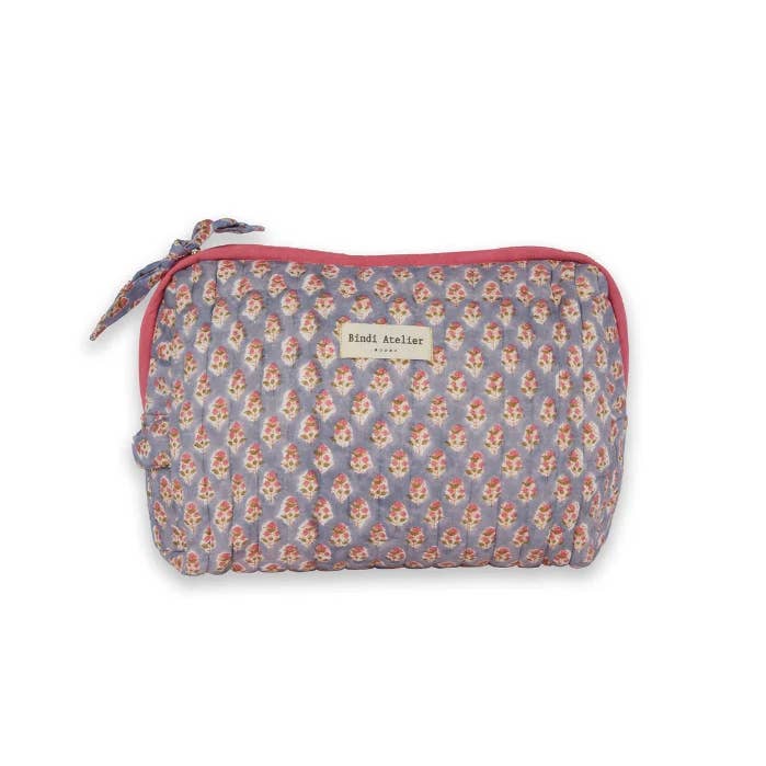 Bindi Atelier - Wholesale Toiletry Bag - Women's - Quilted cotton toiletry bag with block print - Aarti Azul0