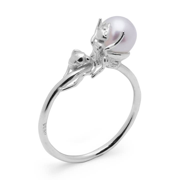 ANILLO CON FORMA DE HORMIGA para venta al por mayor de Carolinne B