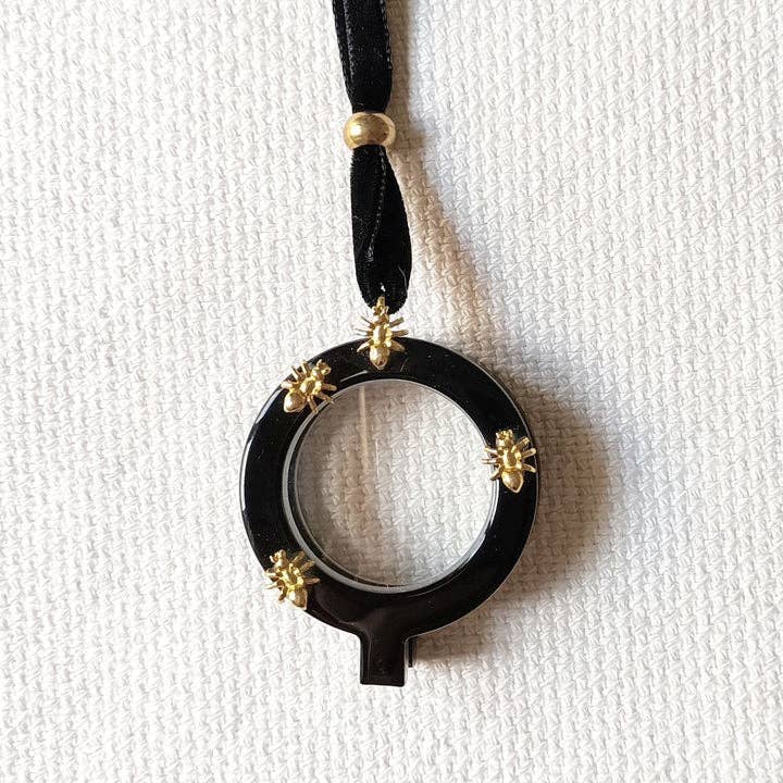 Pendant-Glasses Black Ants for wholesale on Faire5