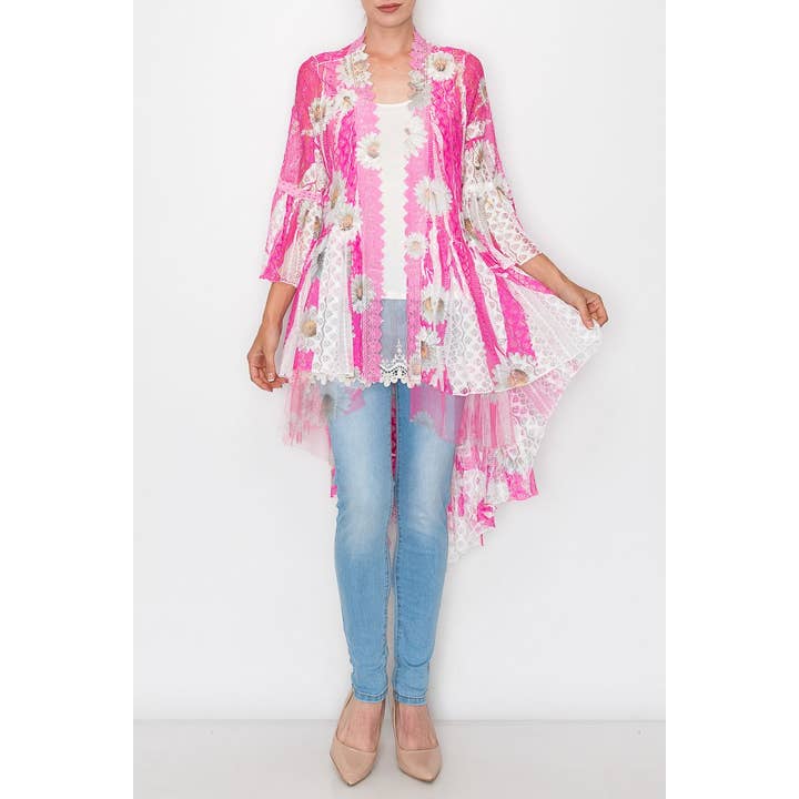 BOHEMISK HELSPETSLONG KOFTA MED HÖG-LÅG DESIGN-4508 IVORY/FUCHSIA DAISY för wholesale av Origami Apparel ~ Lace and Crochet inspired