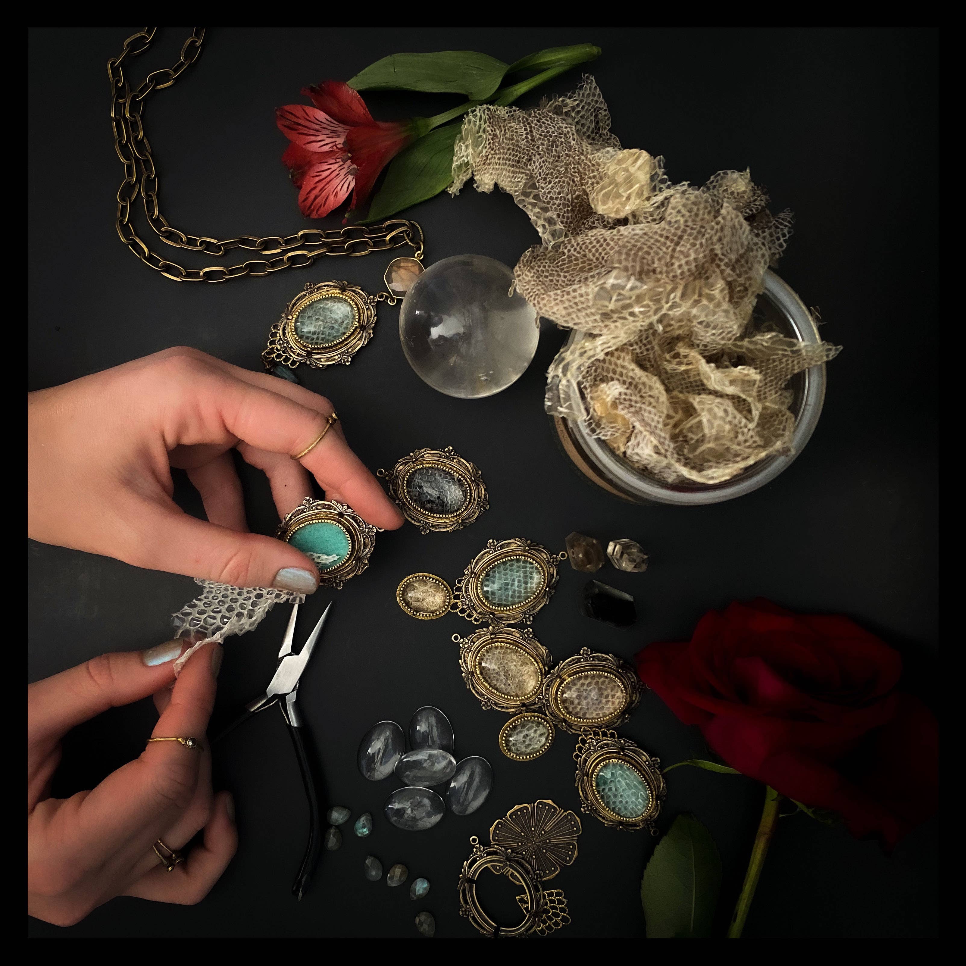 Trollbinde - Wholesale Pendant/Charm Necklace - Tutu’s Amulet : Simple2