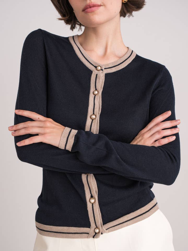 jw.atelier – wholesale Kofta - Dam – Tvåfärgad cardigan i siden och kashmir med pärlknappar8