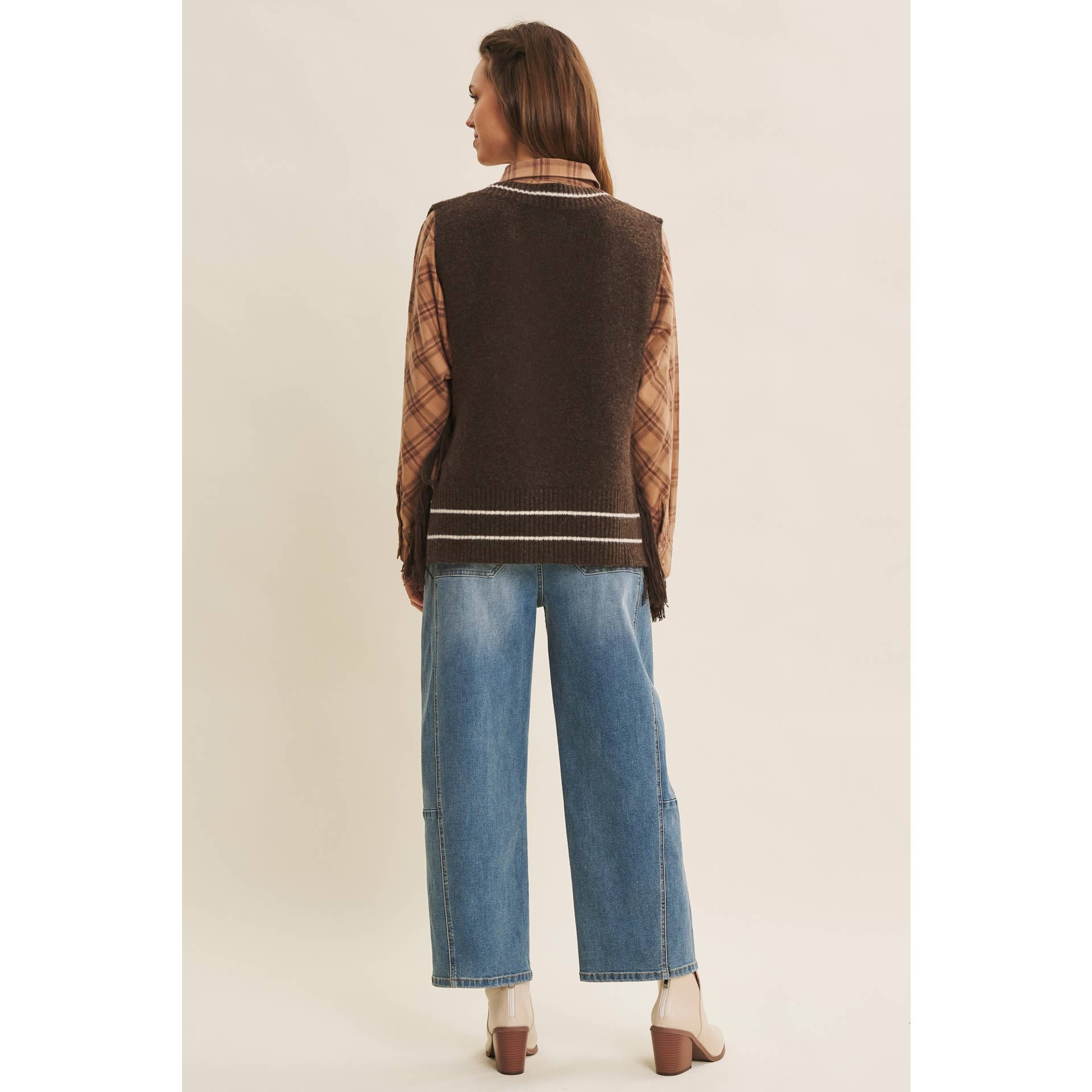 in february - Wholesale Outerwear Poncho - Women's - ECO-FRIENDLY EFFORTLESSLY ESSENTIAL SWEATER PONCHO VEST33