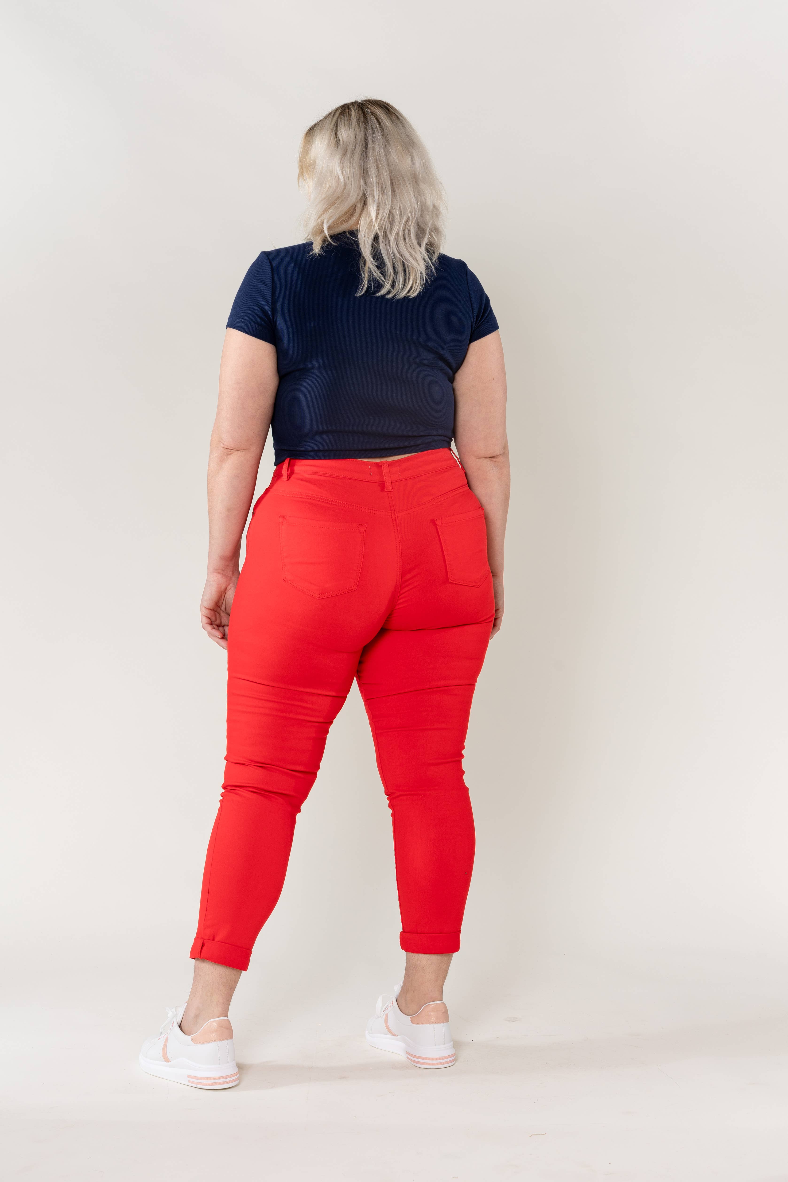 Nina Carter – Calças - Mulher por atacado – Tamanho Plus Curve Plus Tamanho Voltar ao Pescoço P19939