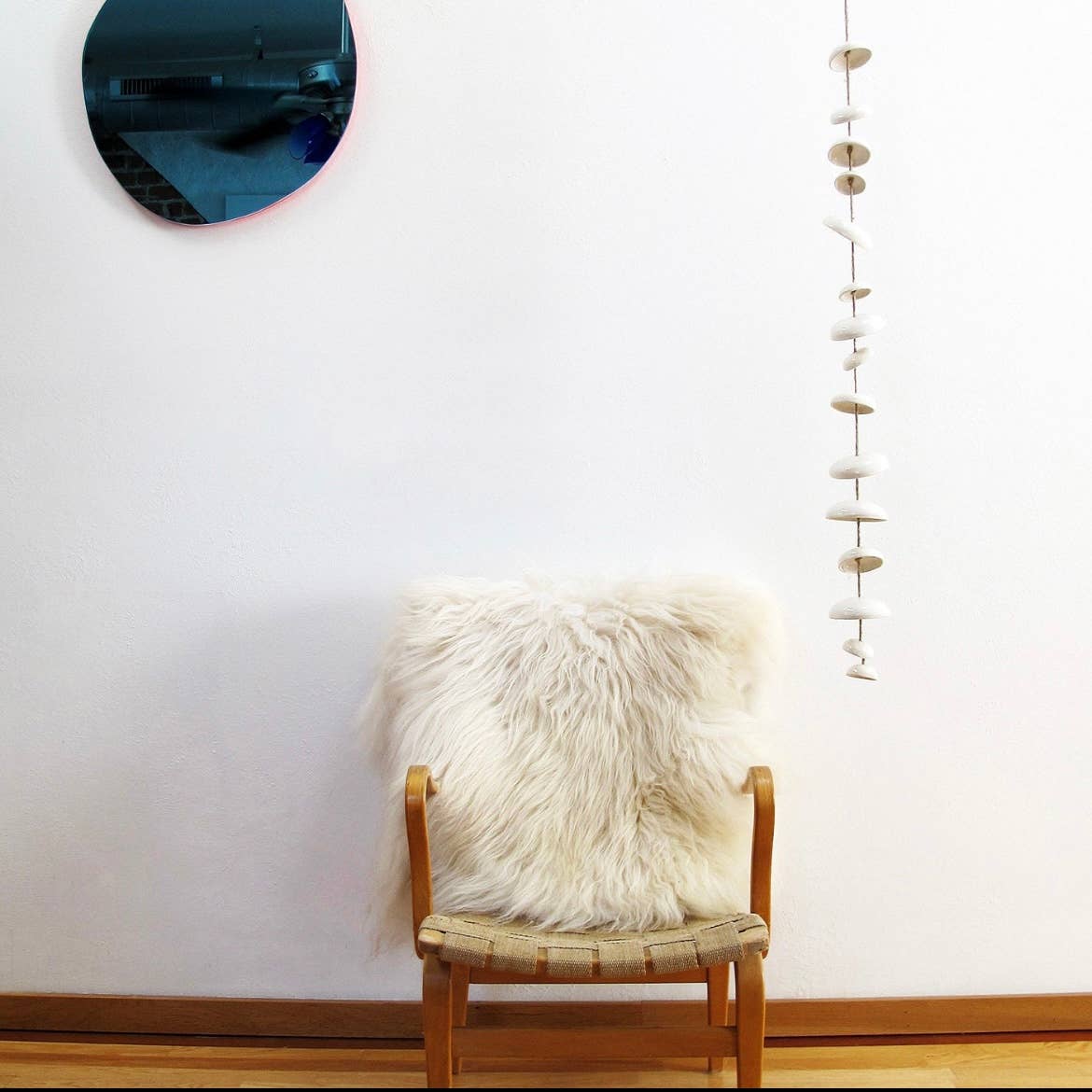 Mudpuppy Ceramic Studio - Wholesale Wind Chime - Moon Chimes Full Set Gloss White2