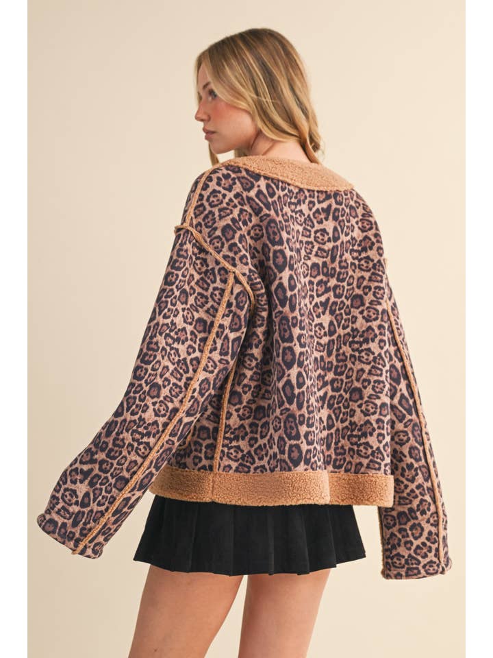 IJ1639 LEOPARD REVERSIBLE TEDDY LEOPARD QUILTED JACKET for wholesale on Faire13