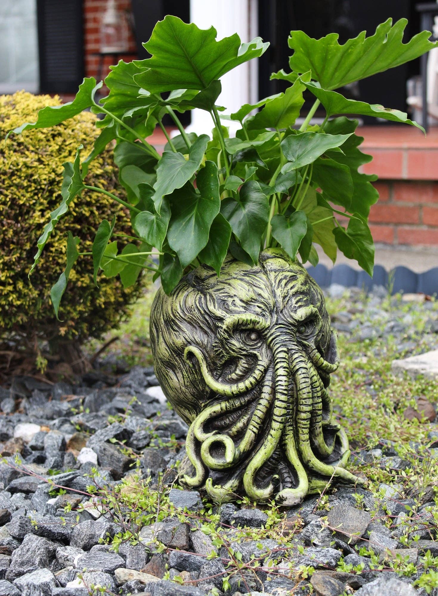 Kurated Korner – wholesale Plant pot – Toy Vault Cthulhu Resin Planter Pot18