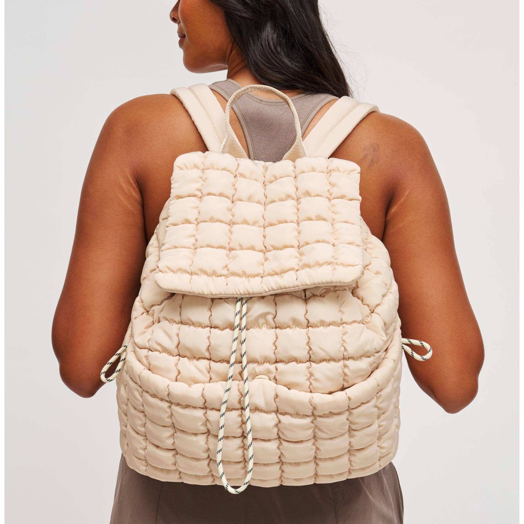 Sol and Selene – Mochila - Mulher por atacado – Mochila Acolchoada de Nylon Vitality40