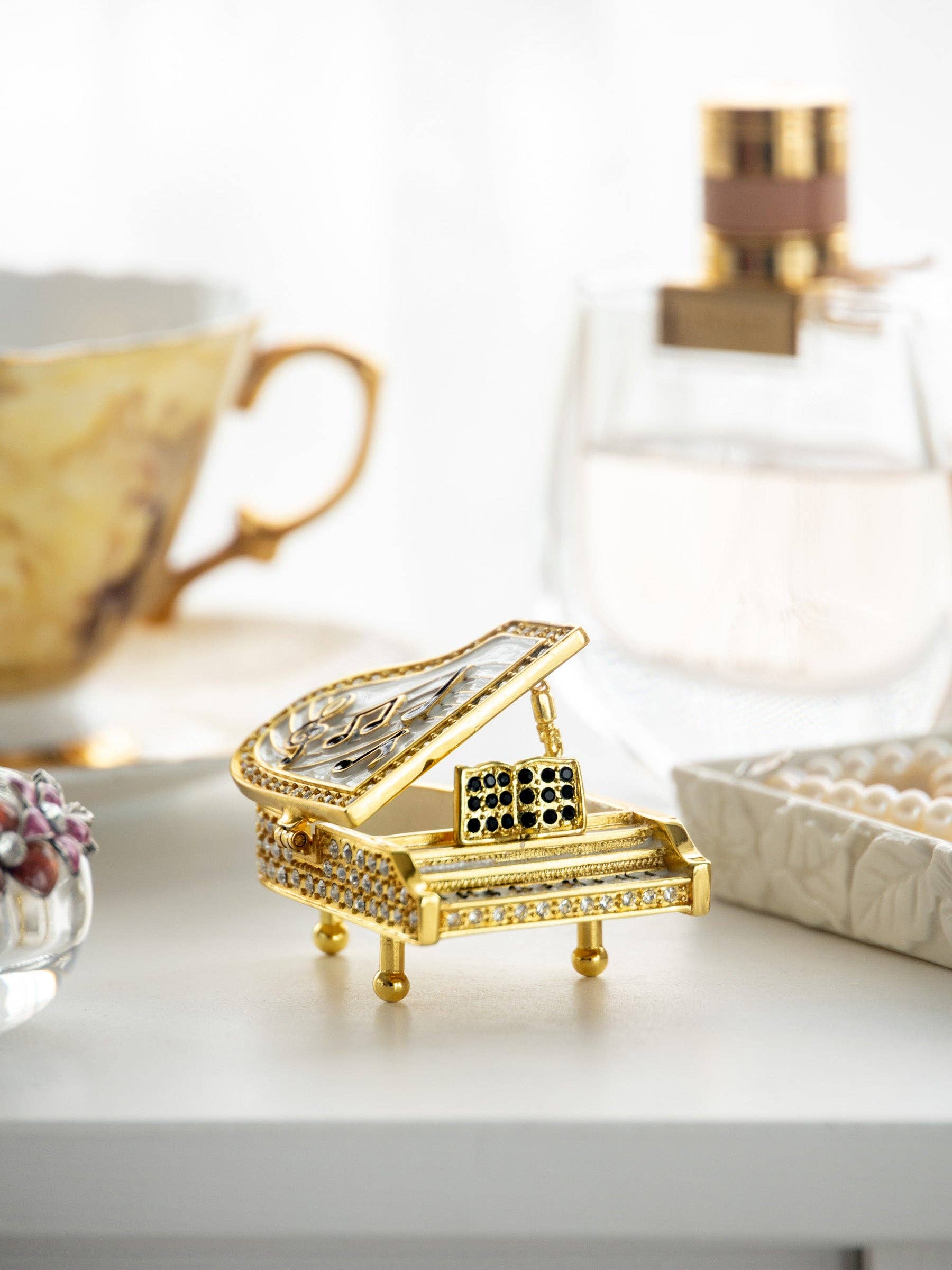 Keren Kopal - Wholesale Jewelry Box/Organizer - Golden White Piano8