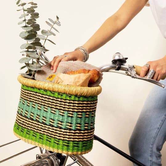 Fahrradkorb aus handgewebtem Elefantengras – Grün und Braun für den Großhandel von The African Home Goods