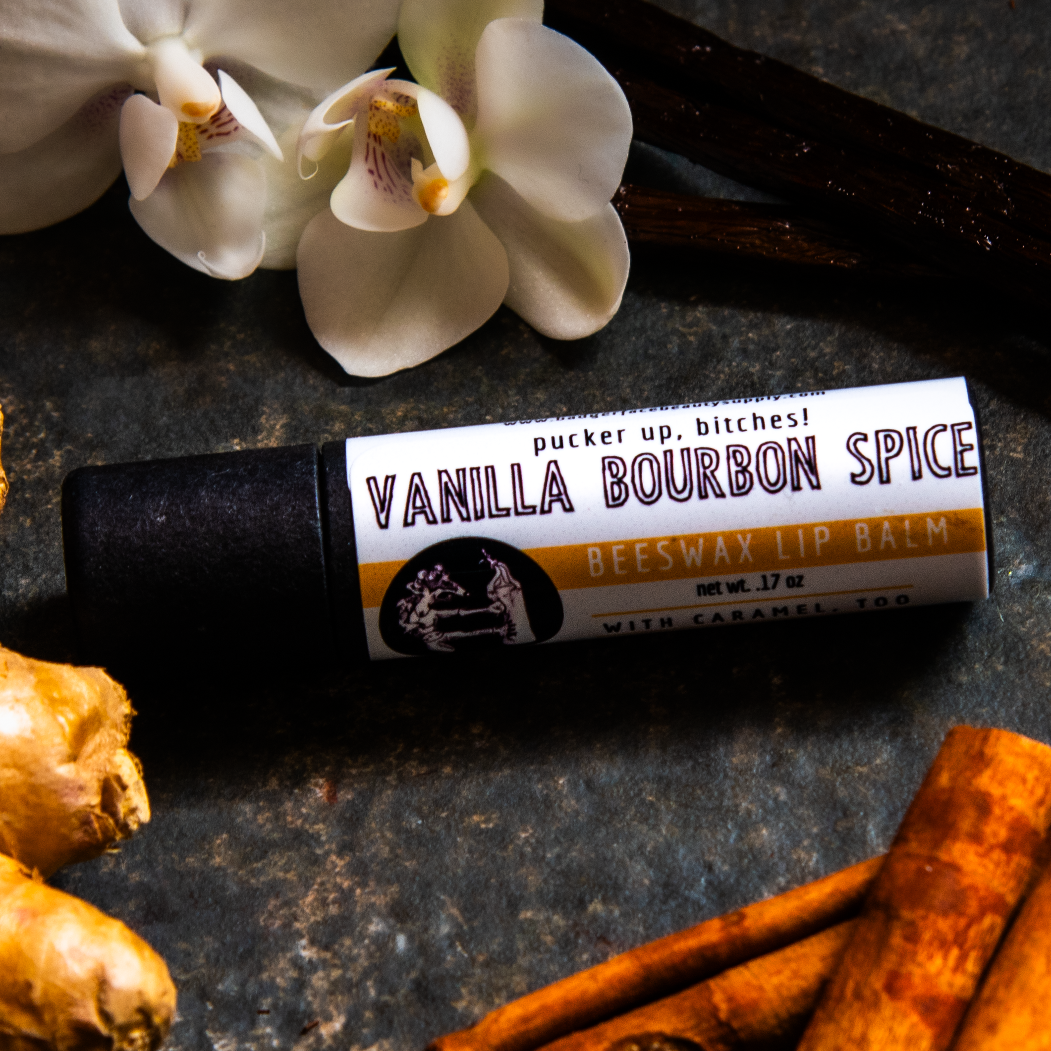 Badgerface Beauty Supply – Großhandel Lippenbalsam – Natürlicher, plastikfreier Lippenbalsam mit Sheabutter.11