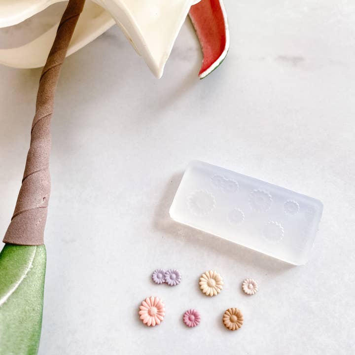 Tera Clay - Wholesale Craft Supplies - Micro Floral Mold 171