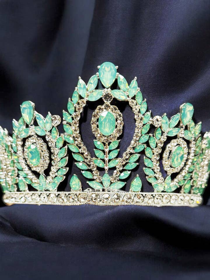 Couronne en pierre précieuse verte, Couronne de déesse, Couronne de mariée en argent pour la vente par Happy Dream Gifts