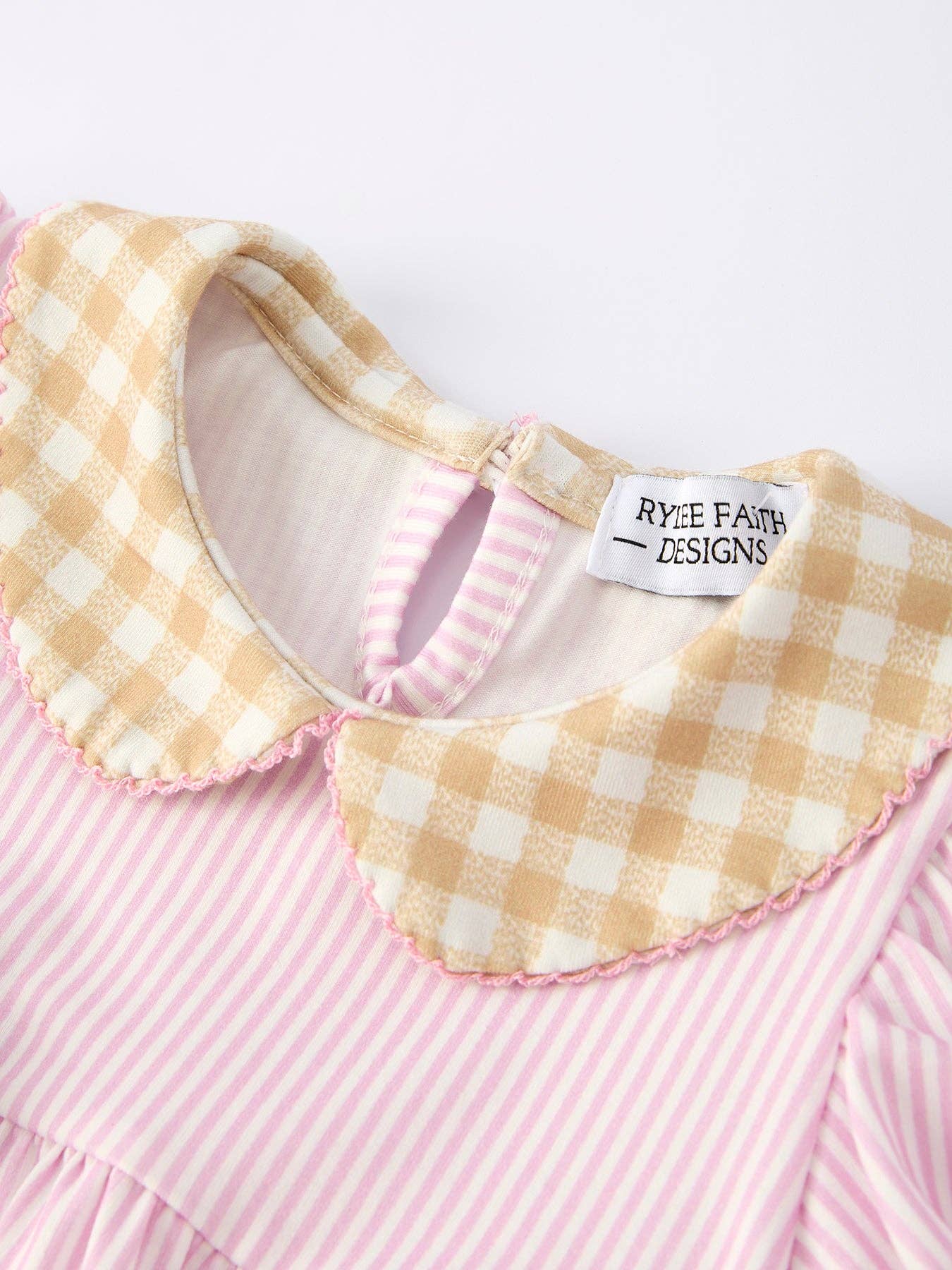 Rylee Faith Designs - Vendita all'ingrosso Tutina (senza piedini) - Neonati - Pagliaccetto per bambine con cavallo da fattoria – Quadri rosa6