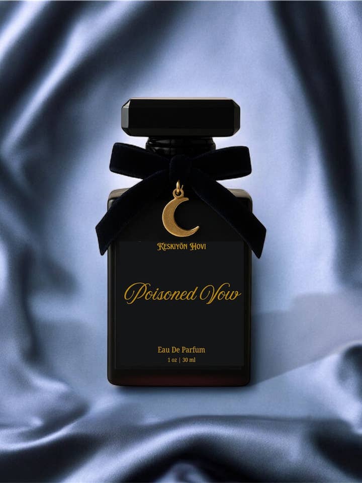 Poisoned Vow Eau De Parfum for wholesale by Keskiyön Hovi FKA Midnight Muse Candles