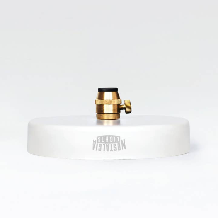 Stål Tak Rose Vit med Mässing genomföring för wholesale av We Are Nook