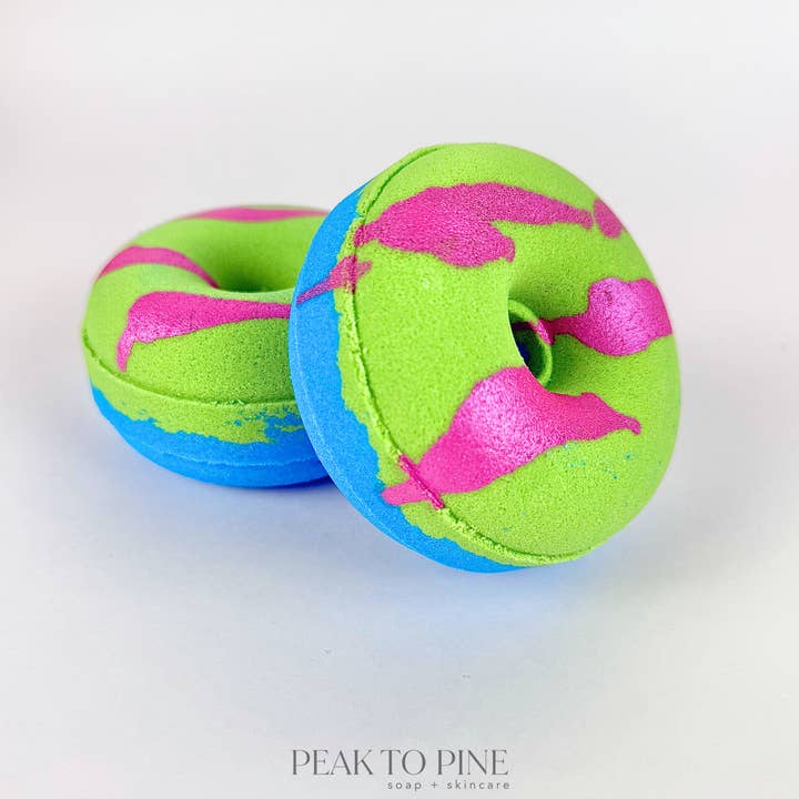 Peak To Pine Designs - Wholesale Bath bomb/fizz - Blue Watermelon Slushie - Donut Bath Bomb1