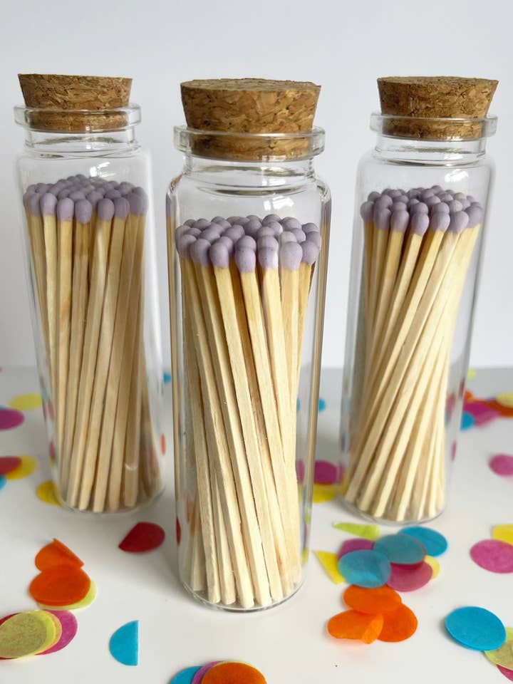 Grandes allumettes de luxe en lilas pour la vente par Chateau Bo