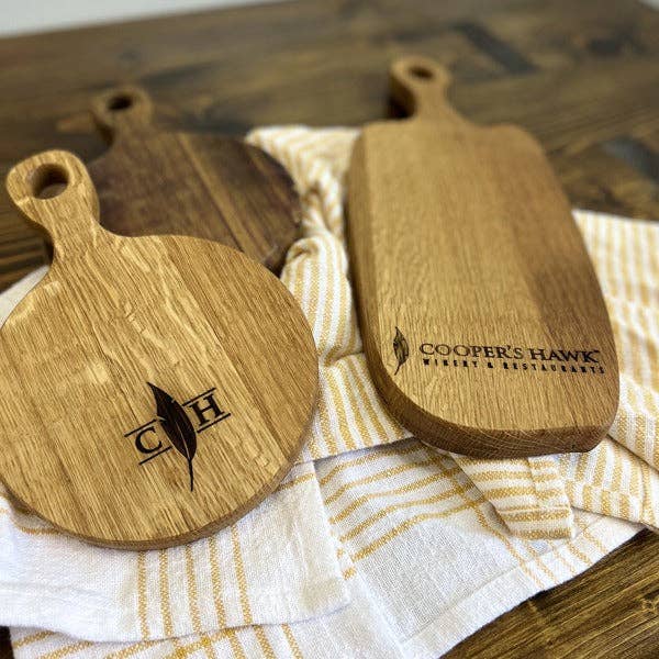 Pinecone Home - Vente Plateaux à fromage - Mini planche à charcuterie Wine Barrel avec logo personnalisé1