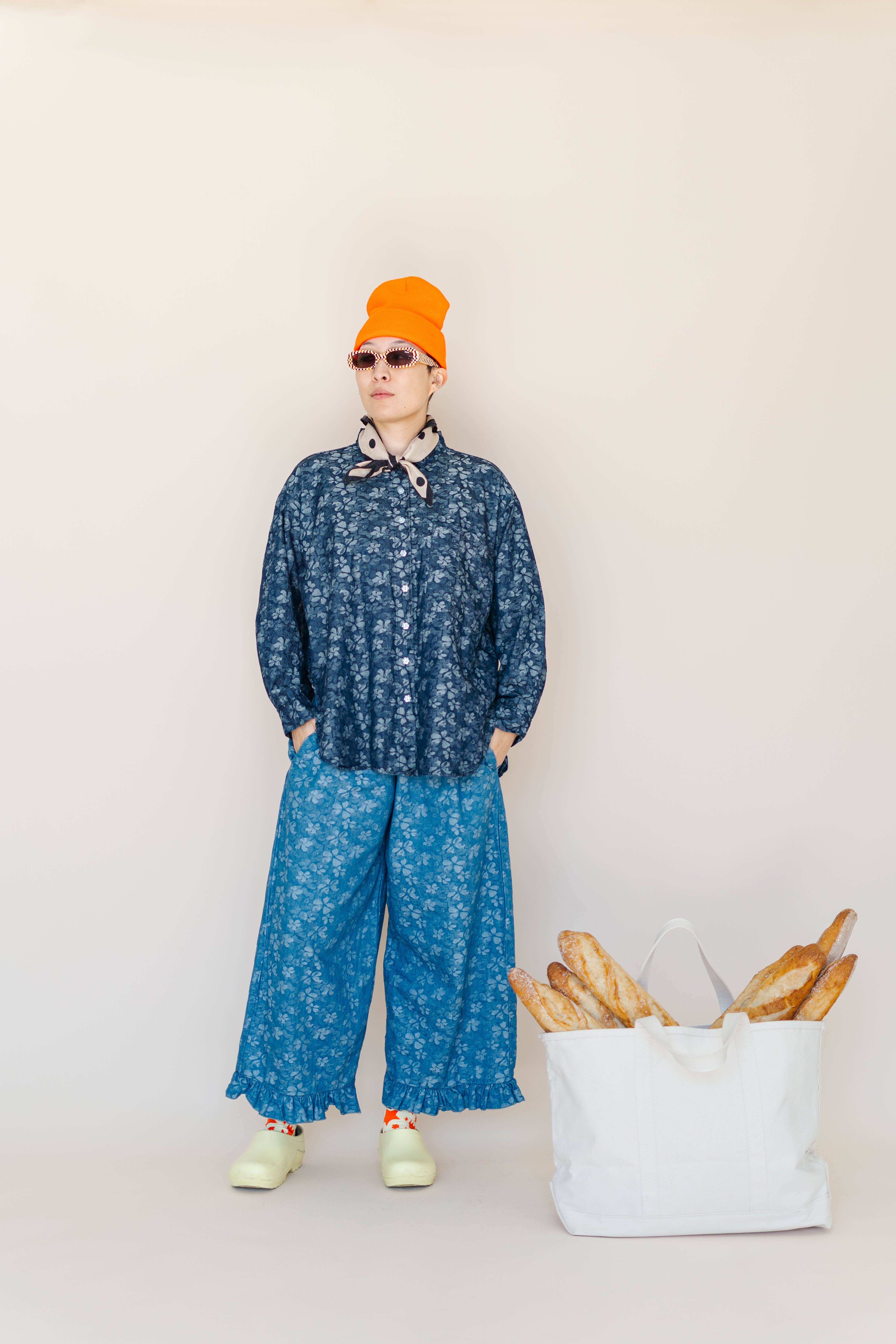 Nettle Studios - Wholesale Button Down Shirt - Unisex - Size Inclusive Plus Size Unisex Floral Chambray Button Up14