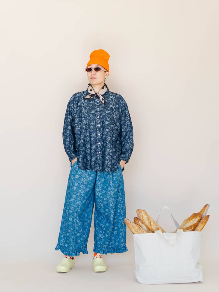 Nettle Studios - Wholesale Button Down Shirt - Unisex - Size Inclusive Plus Size Unisex Floral Chambray Button Up14