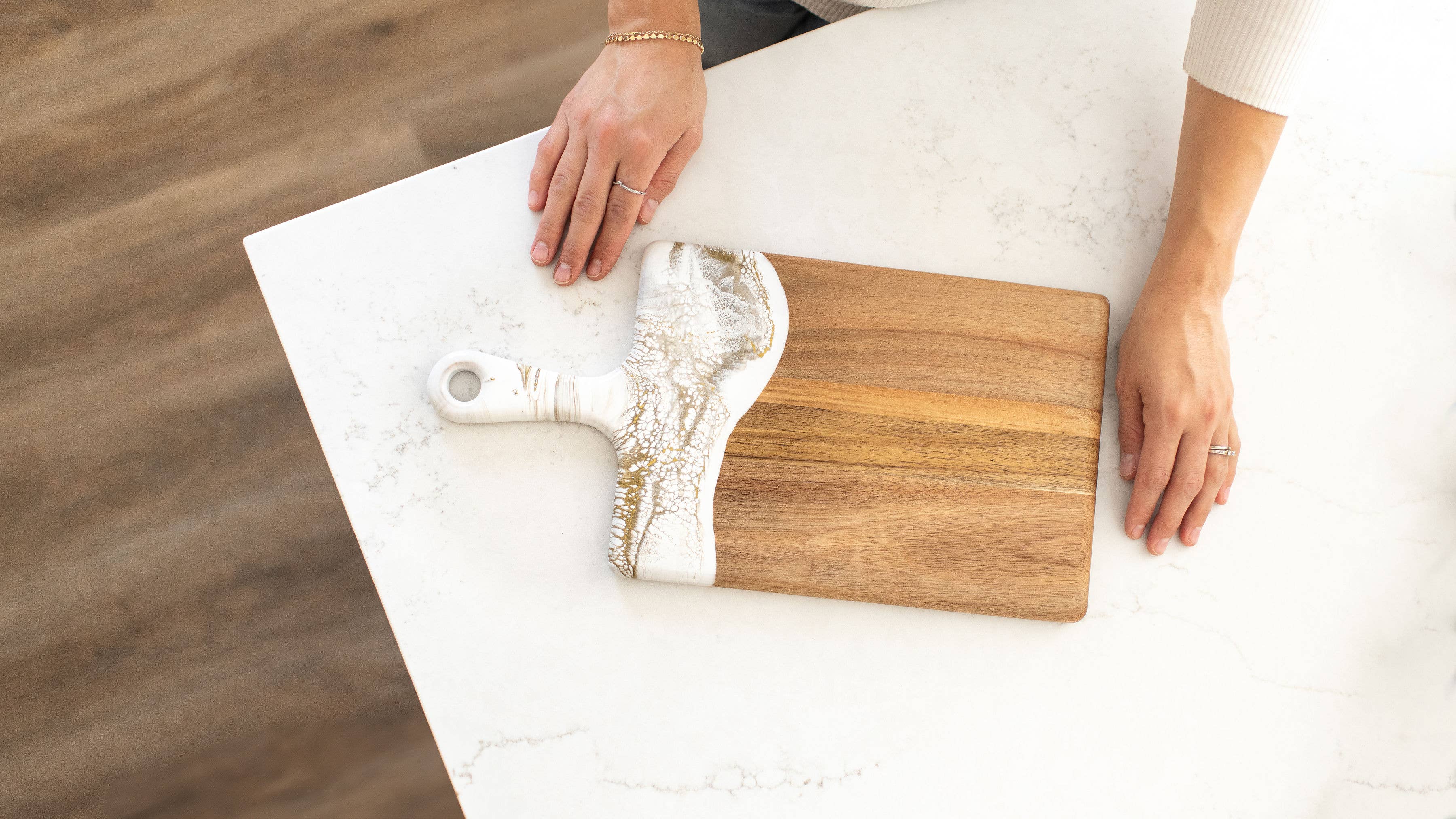 Lynn & Liana Designs - Wholesale Cheese Board - Charcuterie Board - Medium 8" x 16" NO TARIFFS!20