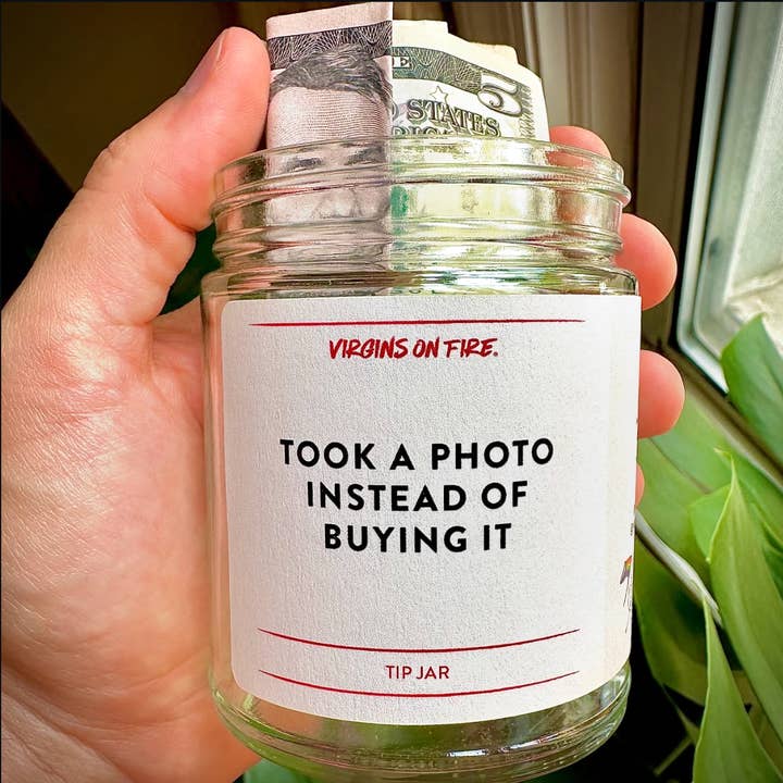 BOÎTE À POURBOIRES - A PRIS UNE PHOTO AU LIEU DE L'ACHETER pour la vente par Virgins On Fire Candle Co.