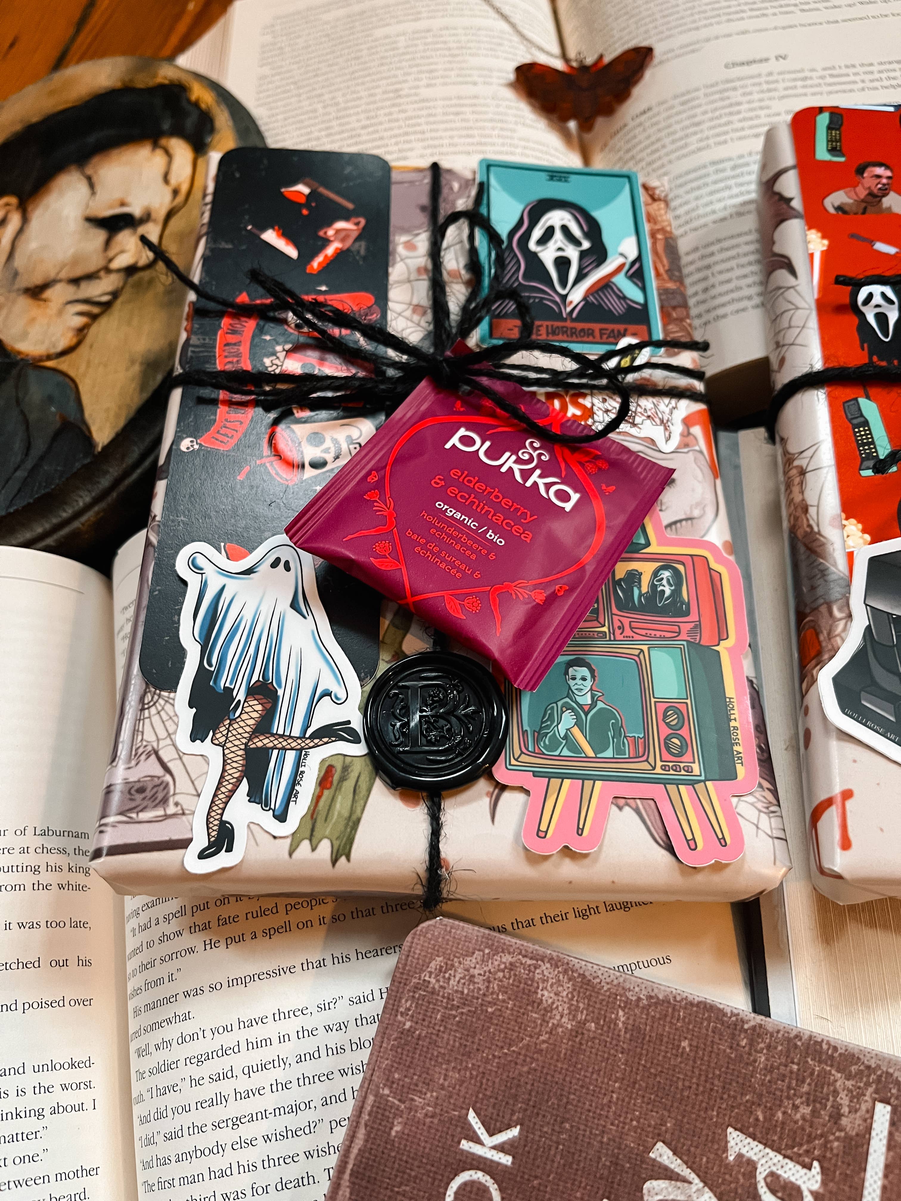 Belladonna Book Coven - Wholesale Horror & Paranormal - Horror Blind Date With A Book6