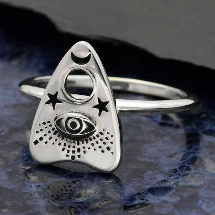 Bague en argent sterling avec planchette Ouija pour la vente par Nina Designs