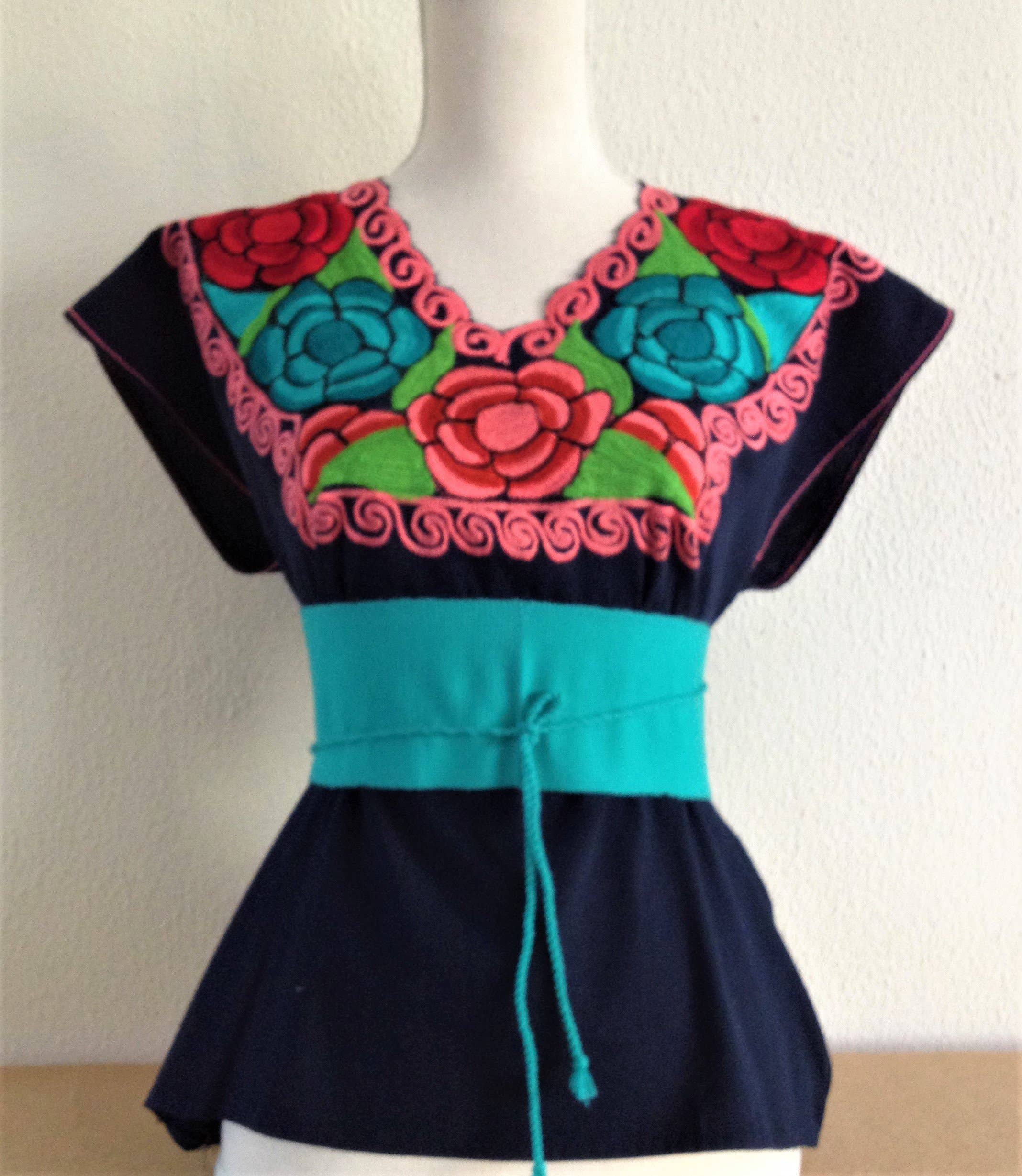 TIERRAMIA – Engroshandel Bluse - Dame – Mexicansk broderet top fra Oaxaca0