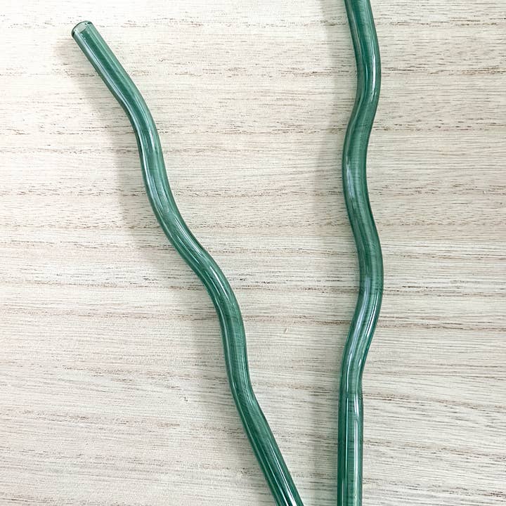 Ellie Jade Co - Wholesale Drinking Straw - Teal Wavy Reusable Glass Drinking Straw0