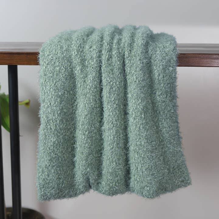 Pizzazz Aquifer throw 50x70" for wholesale by Bedford Collections