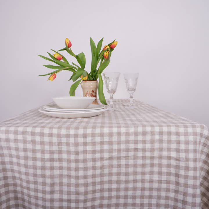 NorraVilla - Wholesale Tablecloth - Linen Tablecloth Classic Check Natur - Washed1