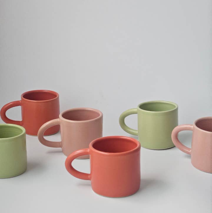 Bad Dogs Studio – Engroshandel Kaffekrus – Classic krus • Håndlavet keramisk farverigt kaffekrus5