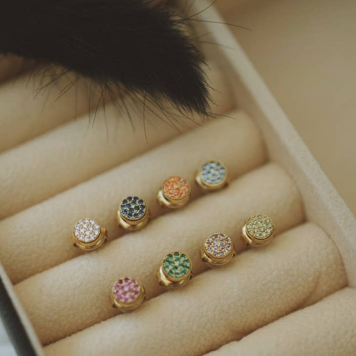 Animira Jewels - Wholesale Knopjes/oorstekers - 18K Verguld CZ Geboortesteen Oorbel · Anti-aanslag1