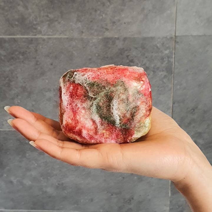 Bruntwood Lane - Wholesale Bar Soap - Sandalwood Felted Wool Soap3