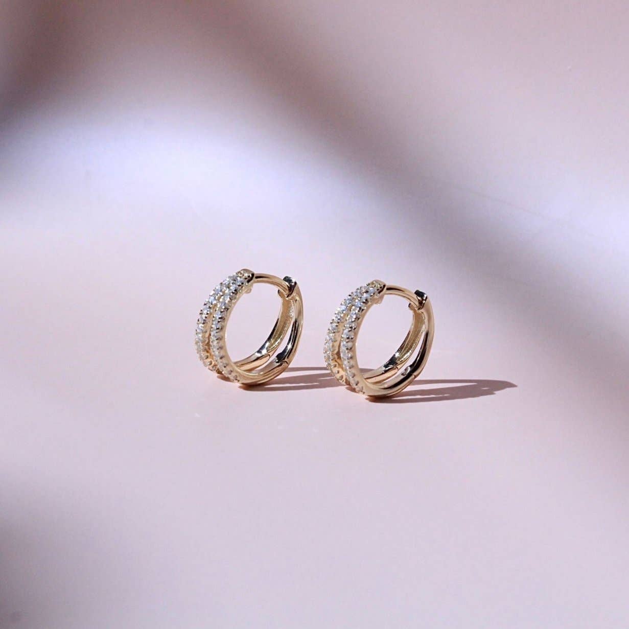 Chloe + Lois - Wholesale Huggie Earrings - Split Hoops2