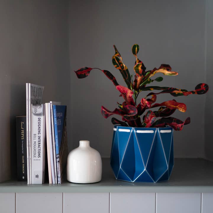 POTR - Wholesale Plant pot - 18cm Self-watering POTR | Navy Blue1